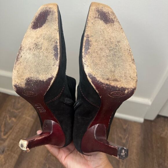 Tod’s Women’s Black/Red Contrast Stitching Suede Ankle Booties Size 8 - Picture 7 of 15